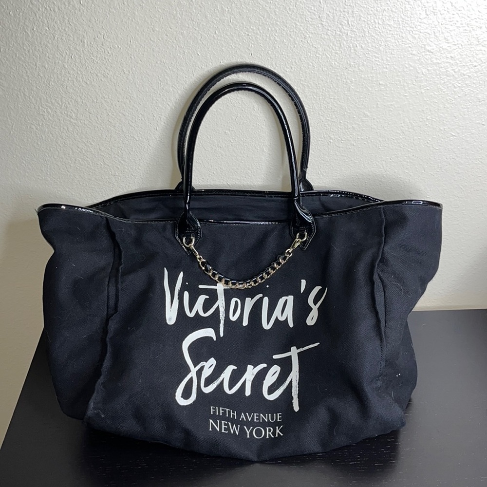 VS Chain Tote